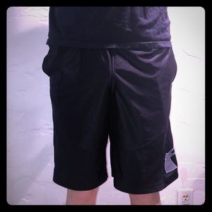 Under armer comfy shorts